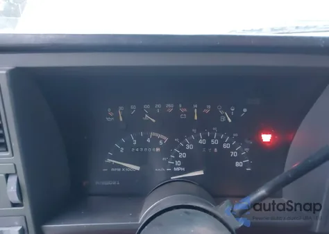 1992 Chevrolet Gmt-400 C1500 из США, поврежденный, VIN 2GCEC19K3N1193327